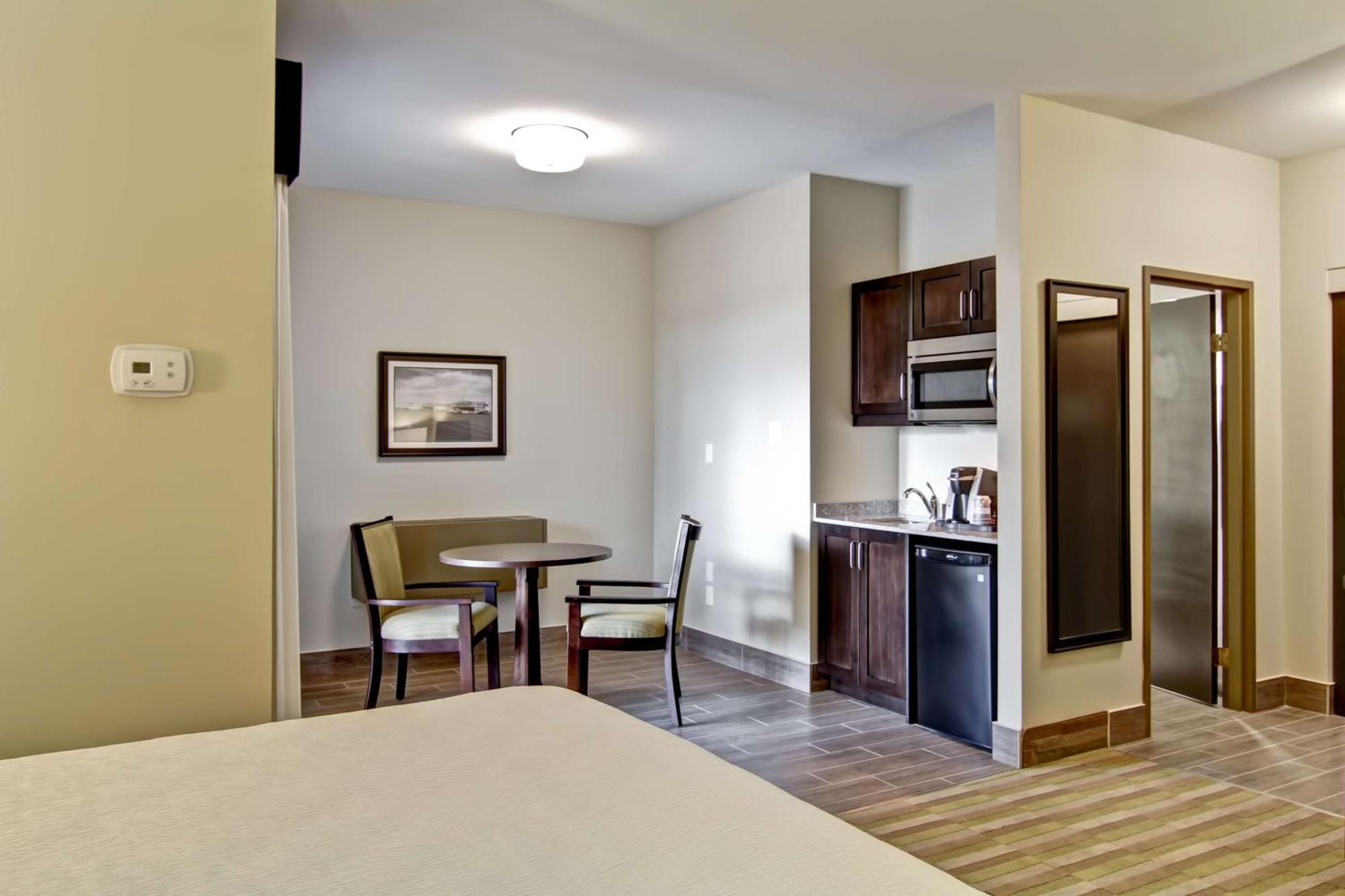 Best Western London Airport Inn & Suites Exterior foto