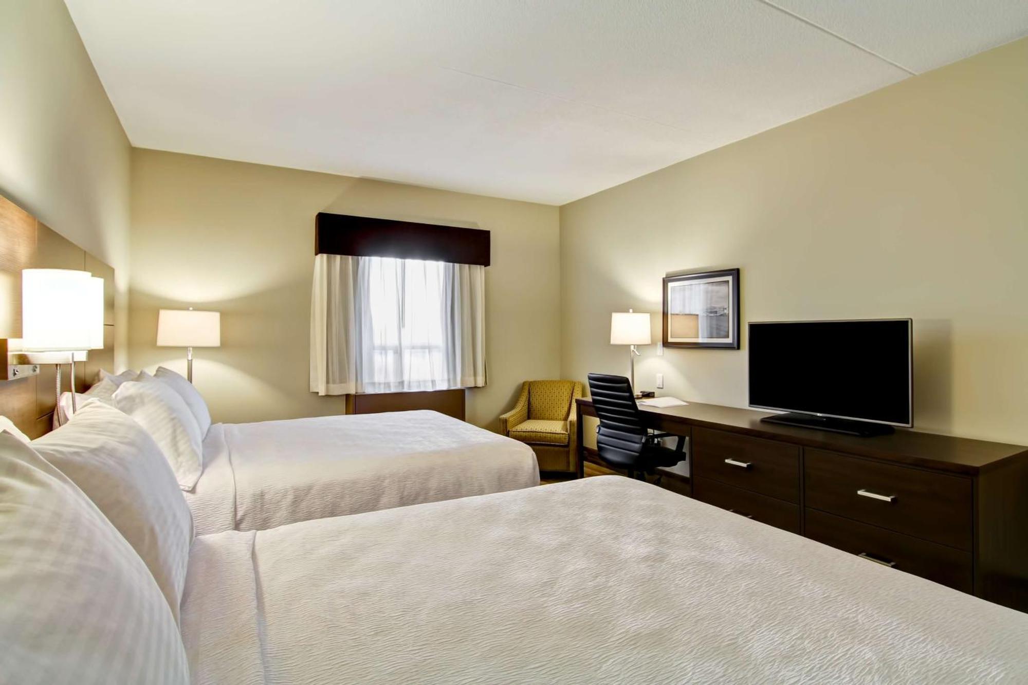 Best Western London Airport Inn & Suites Exterior foto