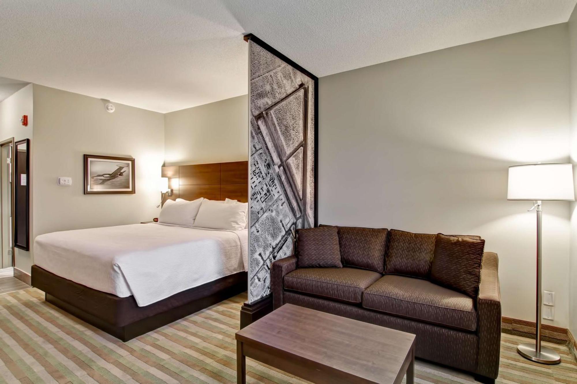 Best Western London Airport Inn & Suites Exterior foto